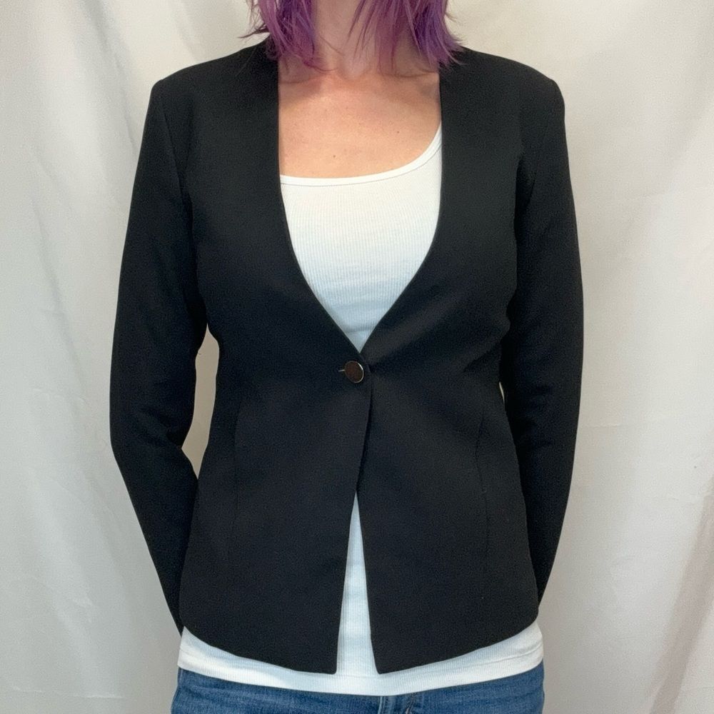 Forever 21 Women’s Black Fitted Hip-Length Single Button Blazer Jacket Small S - Picture 2 of 12